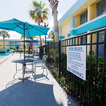 Garnet Inn & Suites Orlando Exterior foto