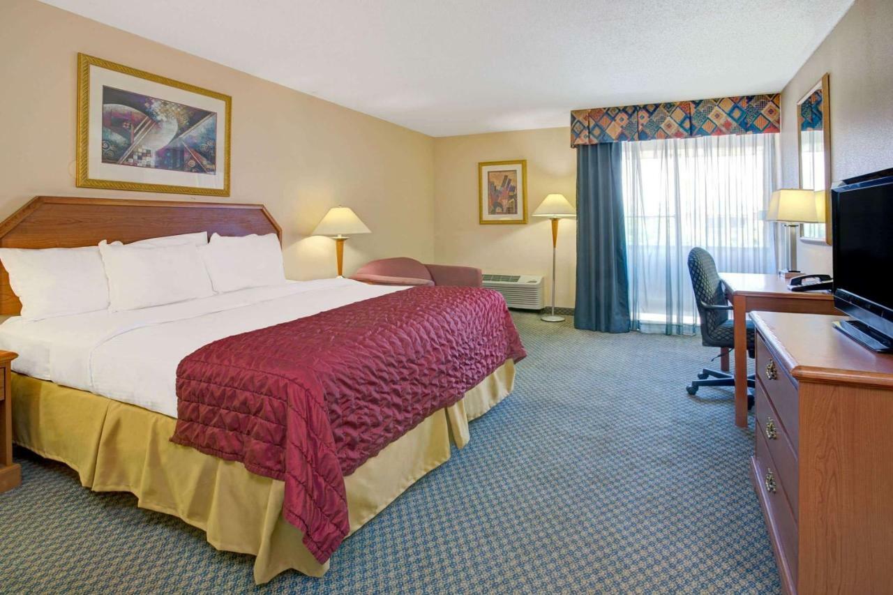 Garnet Inn & Suites Orlando Exterior foto
